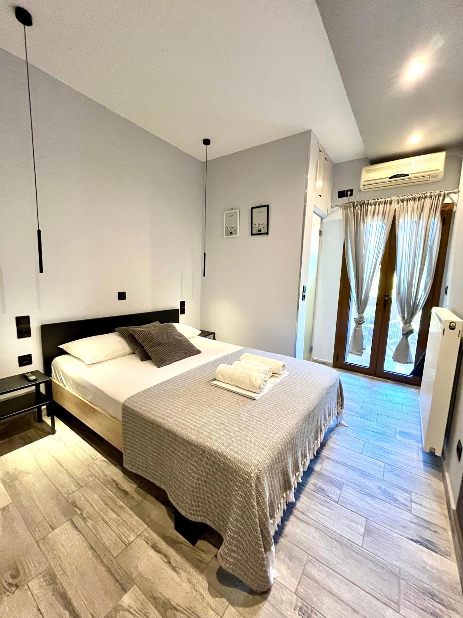 Oihalia'S Petit Double Room Avlonarion Екстер'єр фото